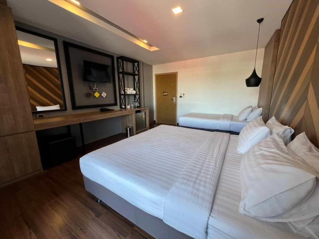The Circle Hotel Buriram Exterior foto