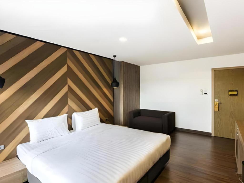 The Circle Hotel Buriram Exterior foto