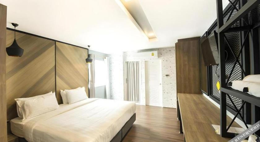 The Circle Hotel Buriram Exterior foto